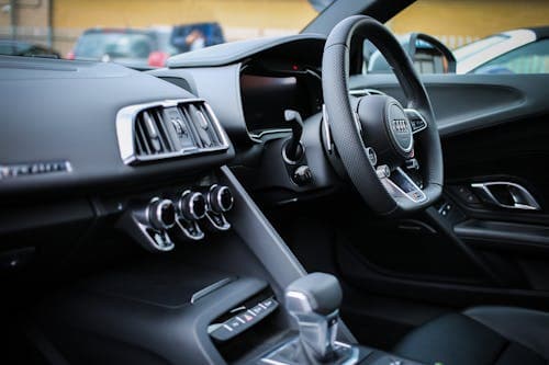 Comment faire son lave-glace voiture soi-même ?